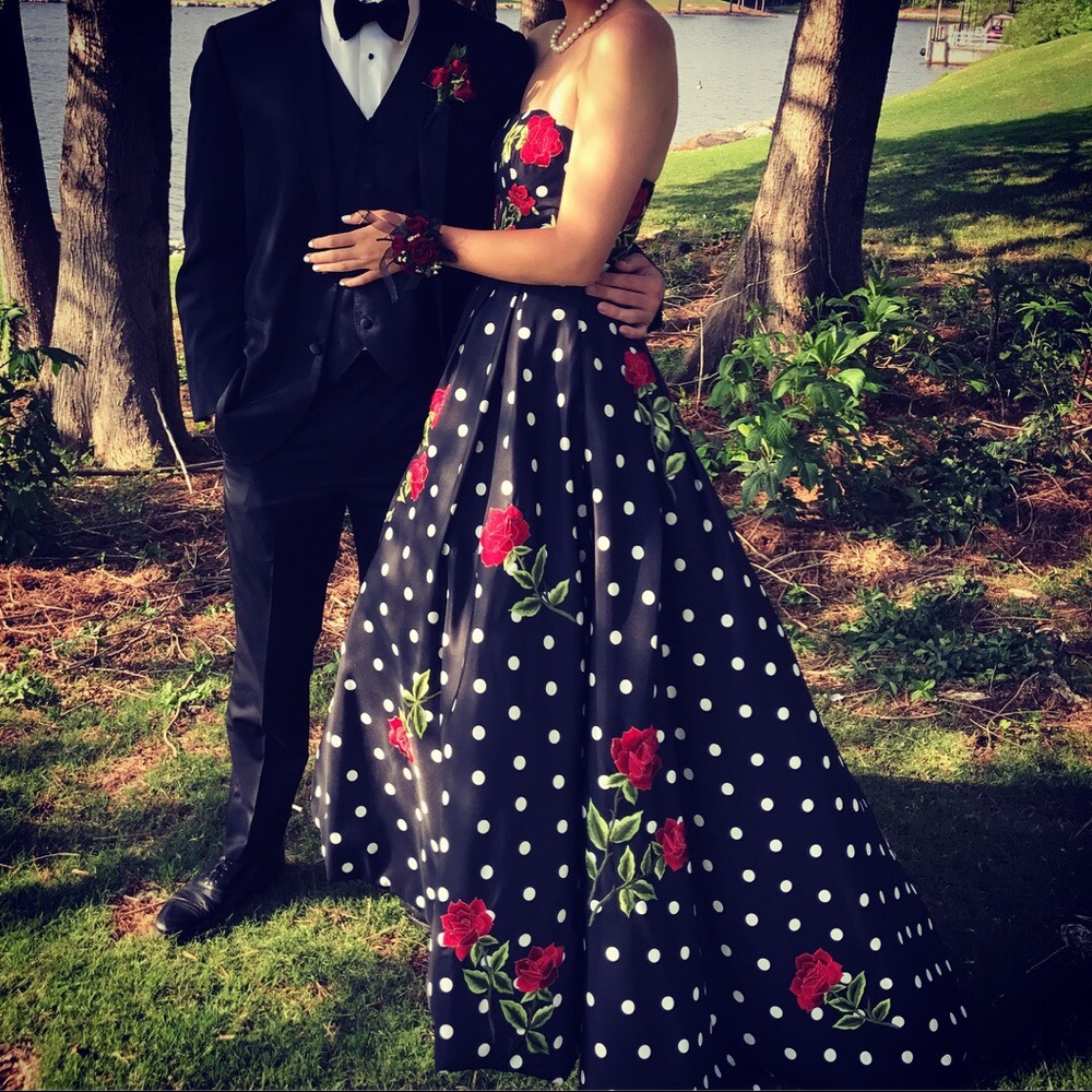 Sherri Hill!! Fabulous prom gown